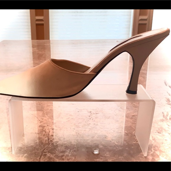 Spool-Heeled Mules - Picture 5 of 10